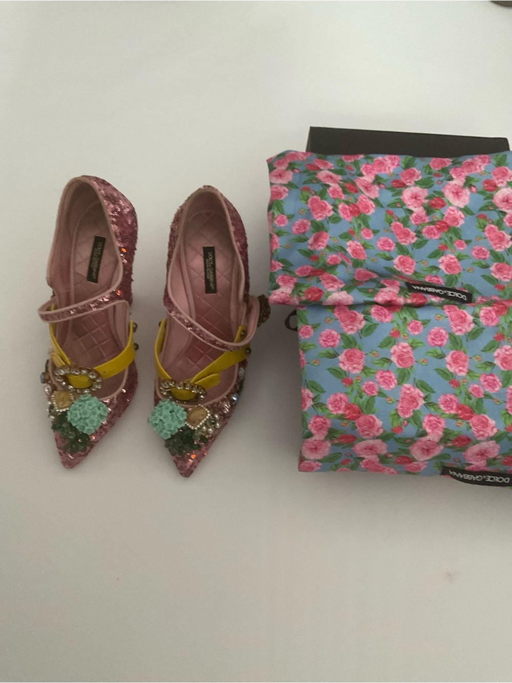 Dolce & Gabbana Pink Embellished Pointed-Toe Flats - Picture 5 of 16